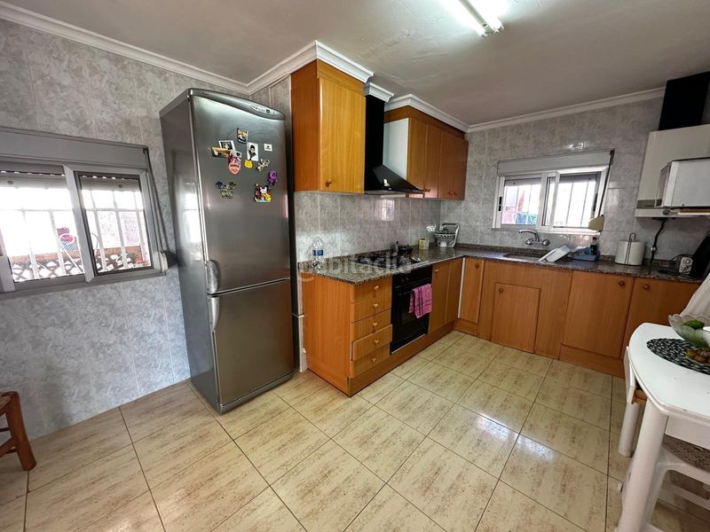 Foto 6bec4d46-936b-4a1e-9231-0961715277be. Xalet amb piscina a Vilamarxant