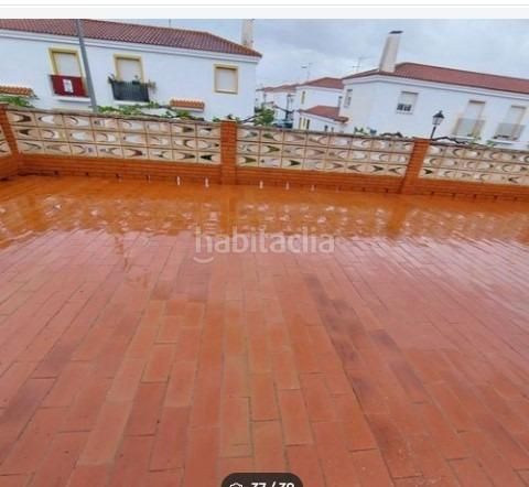 Foto d8501f1a-2ca4-454a-a838-5a05ffb6be23. Edifici a Domeño