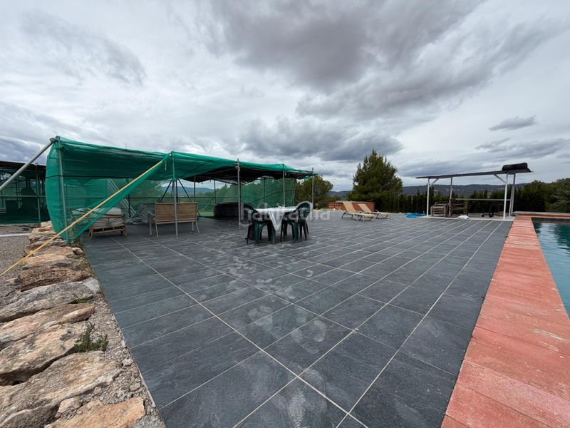 Foto 74e275b6-63e1-420a-9468-040560332b14. Xalet amb calefacció aparcament piscina a Santa Bárbara Llíria