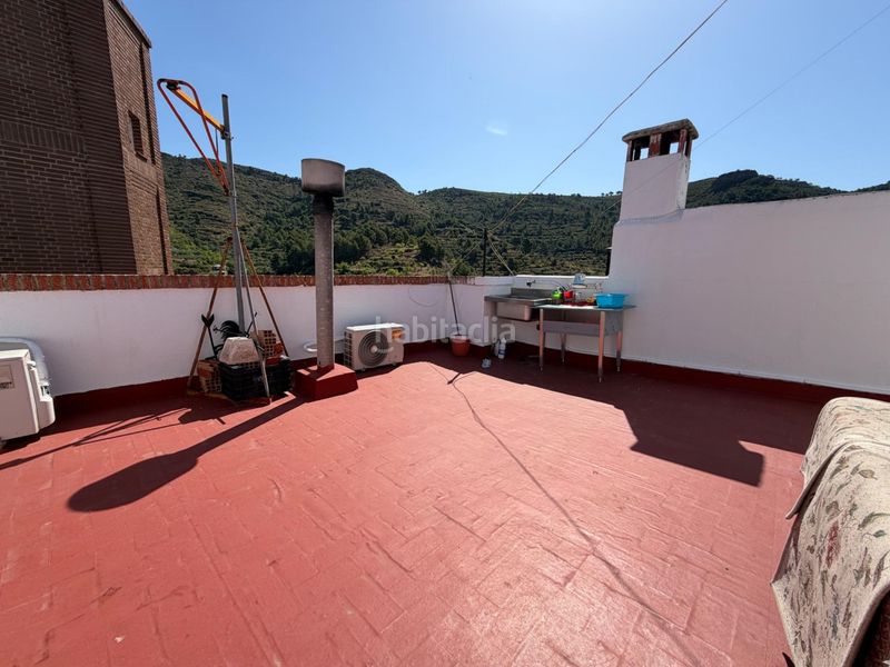 Foto 0127d158-4e0c-4455-885b-e1ddbff8f852. Casa amb aparcament a Gátova