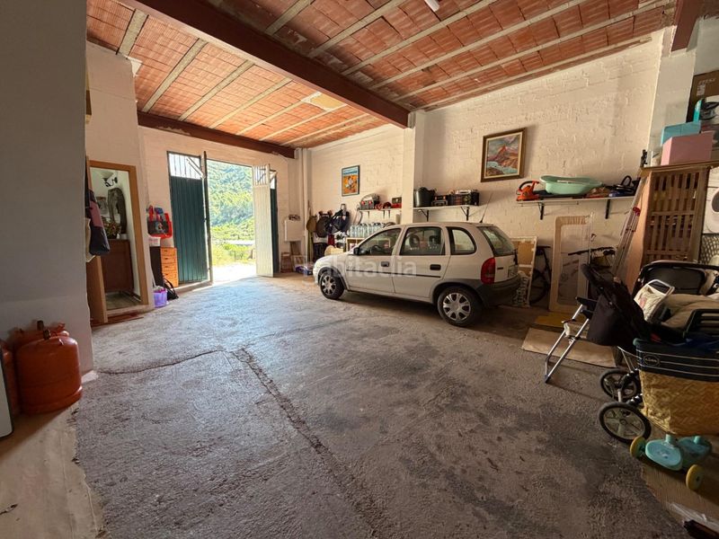 Foto 423a22b9-7a4f-4353-966e-ed87f7b1eb1c. Casa amb aparcament a Gátova