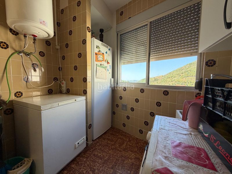 Foto aa7e94c4-fed2-4051-9240-176f0ecac94a. Casa amb aparcament a Gátova