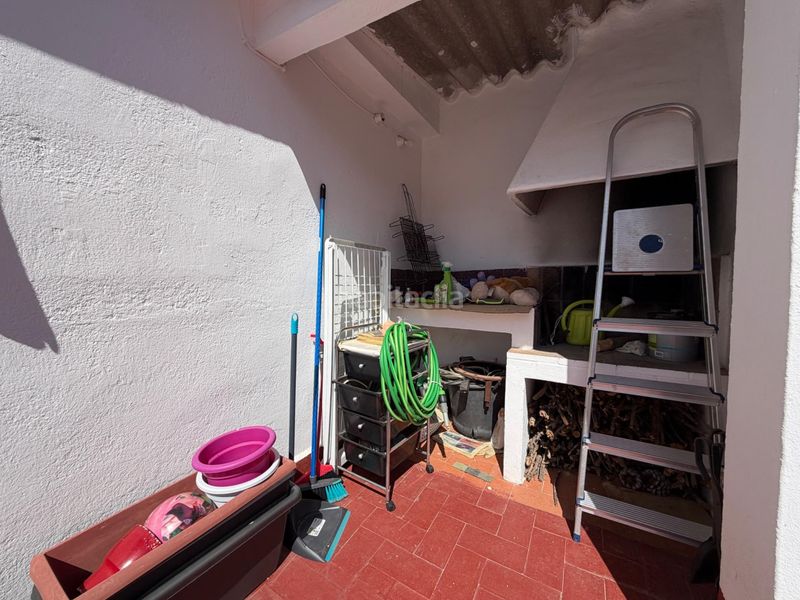 Foto c2fd100a-9224-466d-b120-96cecbe24cec. Casa amb aparcament a Gátova