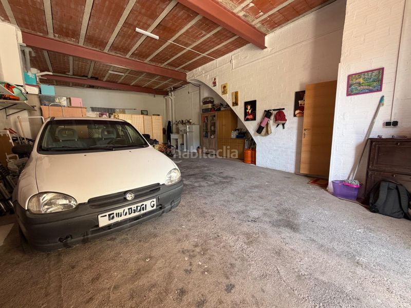 Foto caed6cd2-2a0b-4469-baf3-8162a16ed69c. Casa amb aparcament a Gátova
