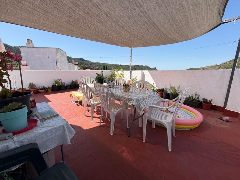 Foto e7ed4b87-73b2-4eec-a359-c4a72a8100ce. Casa amb aparcament a Gátova