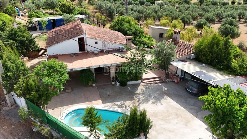 Foto 48e61f84-7239-4748-a535-b915bc22a4ff. Xalet amb aparcament piscina a Vilamarxant