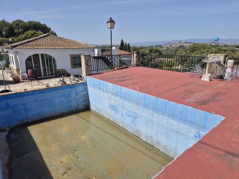 Foto bf1ce3ba-4276-414a-aa66-b9773414cdcd. Xalet amb aparcament piscina a Urbanizaciones Llíria