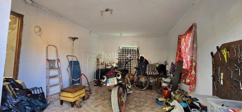 Foto b920beb2-e4c7-4449-9325-a1ad1590dbde. Xalet amb aparcament piscina a Urbanizaciones Llíria