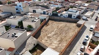 Terreno residenziale in Casinos. Solar para vivienda unifamiliar en casinos
