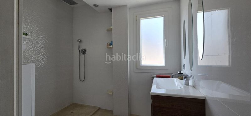 Foto b1d0f11f-a55c-47a1-b72b-3bf0323cd50a. Xalet amb aparcament a Olocau