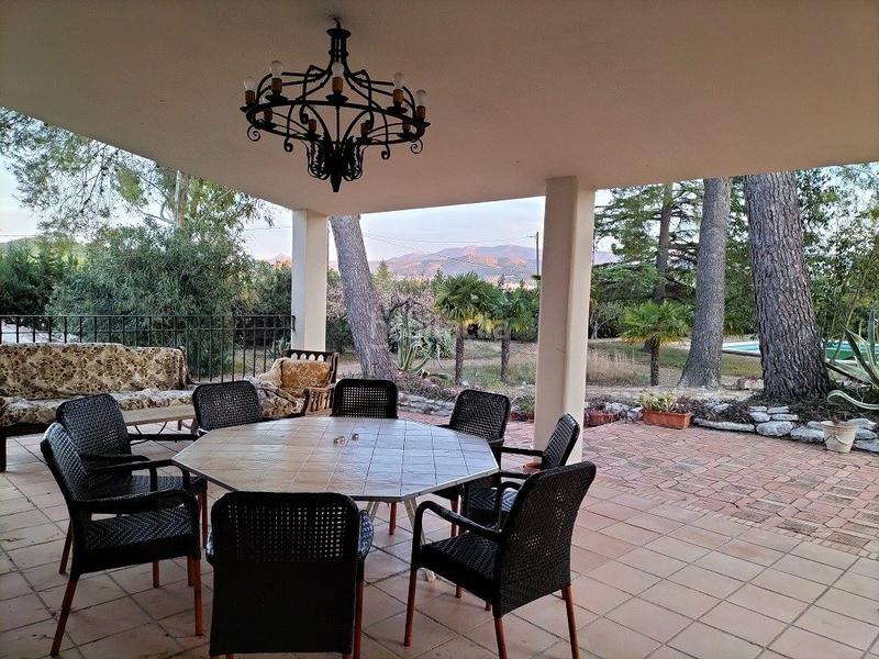 Foto e95ac004-a639-477b-9f6a-16f7c37a4d6a. Chalet  cercano a la población en El Pilar Ontinyent