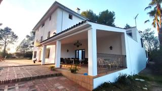 Chalet en El Pilar. Chalet cercano a la poblacin  ontinyent