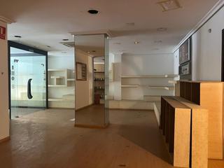 Business premise in Sant Josep-Zona Hospital