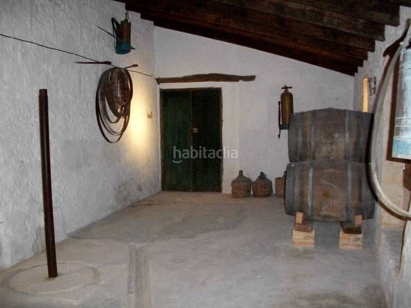 Foto 5a634a9b-88c5-424b-80f7-aef667d1529f. Masia a Fontanars dels Alforins