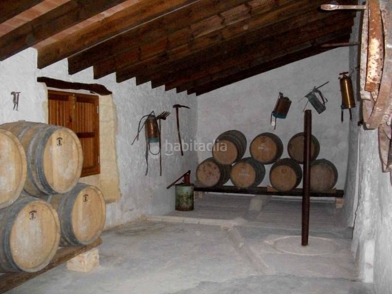 Foto e1dd6606-c7f0-4e78-8481-b9504899b90a. Masia a Fontanars dels Alforins