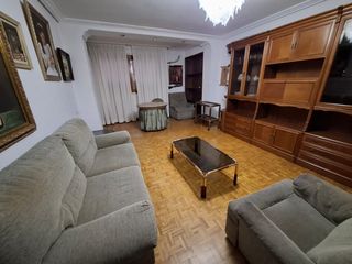 Etagenwohnung in Sant Josep-Zona Hospital. Piso en zona san josé  ontinyent