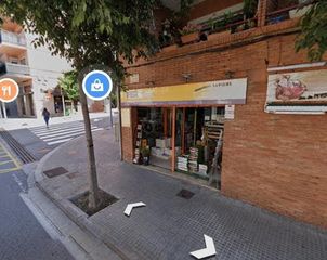 Alquiler Local Comercial  Avinguda catalunya. Local comercial