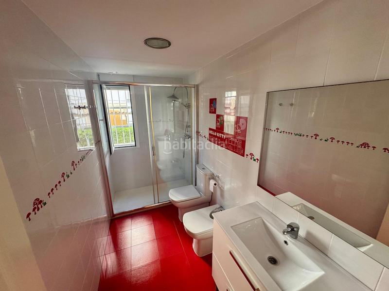 Foto 7f38f63b-50e5-4455-a3f0-c0b01d17ccdb. Planta baixa amb aparcament a Playa de Gandía Gandia