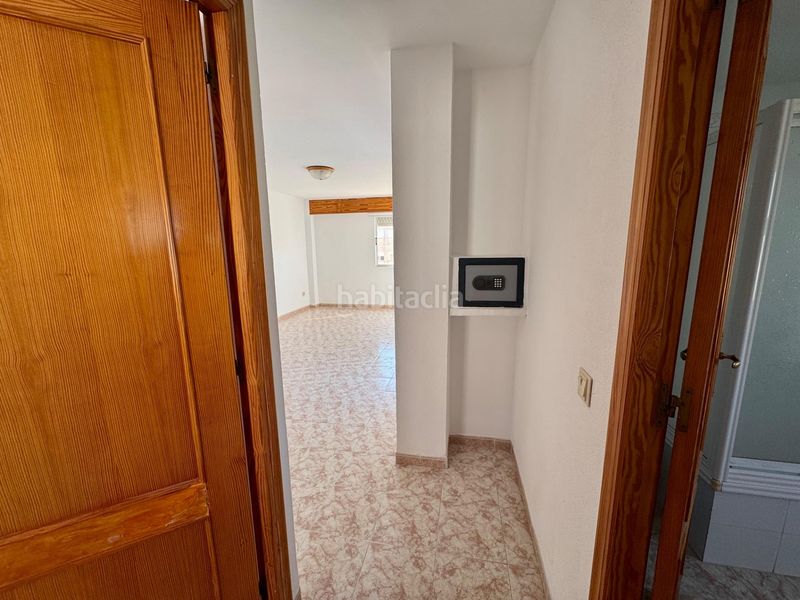 Foto b3c41acc-ab7f-4cd4-9643-c33be27b2fec. Penthouse in paseo rosa dels vents 16 in Playa de Gandía Gandia