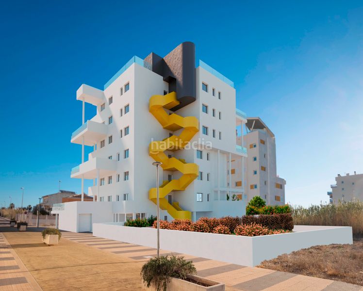 Foto d6d1868c-64d9-4a3b-b1db-e0bed9b99494. Apartament amb piscina a Oliva playa Oliva