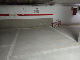 Aparcament cotxe a Sant Antoni. Playa del racó plaza de garaje para estacionar un coche pequeño