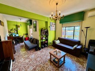 Apartament a Pueblo de Cullera. Centro del pueblo de cullera en excelente estado y amueblado 3ª