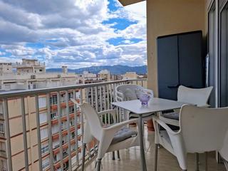 Apartament a Sant Antoni. Playa de san antonio vistas lejanas al mar y a 400 metros del pa
