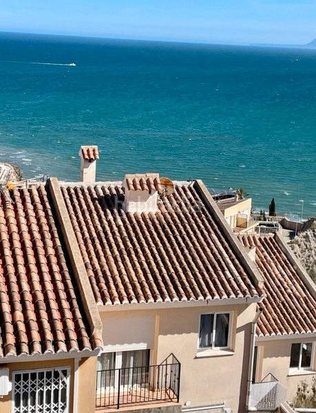 Foto a1ea7b11-a71b-4e9a-8805-e303cb6457b3. Casa adossada amb calefacció aparcament piscina a Cullera
