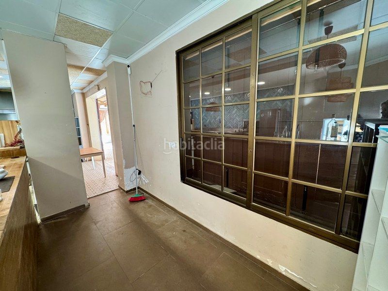 Foto 4d8ef201-bb6b-4df3-bc83-687c34339390. Local comercial a Sant Antoni Cullera