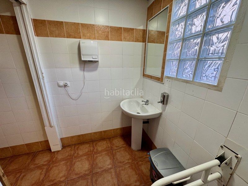Foto ca6a5068-b29e-4175-856f-2639e58bdc9c. Local comercial a Sant Antoni Cullera