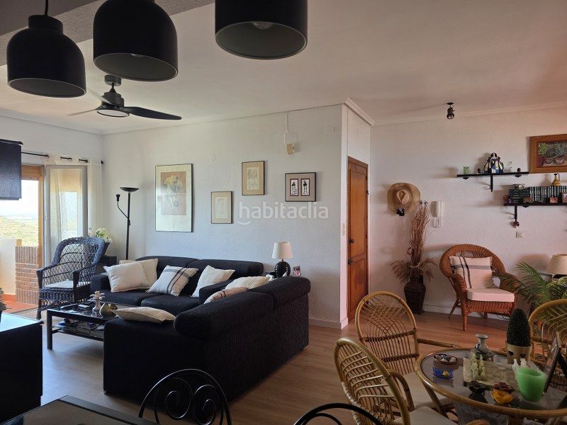 Foto b8f9609d-4e8b-40d6-a920-7aa39e168d04. Apartament amb calefacció aparcament piscina a El Faro Cullera