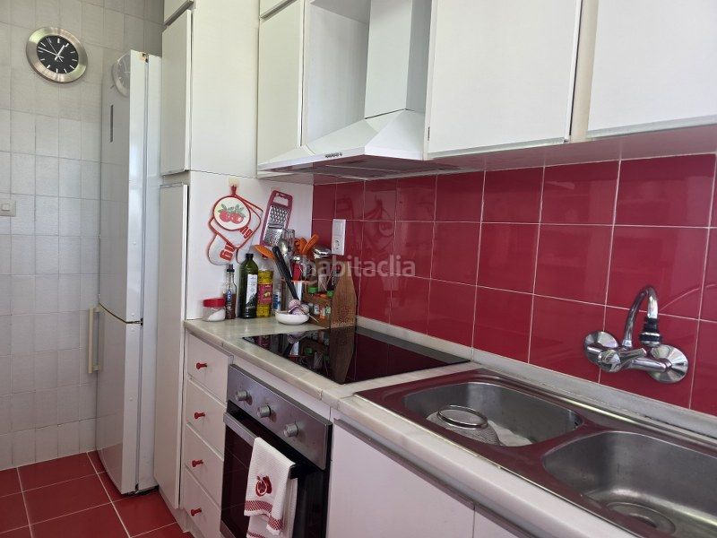 Foto f8a5864b-f78b-46ac-b0d2-bf84f326f789. Apartament amb calefacció aparcament piscina a El Faro Cullera