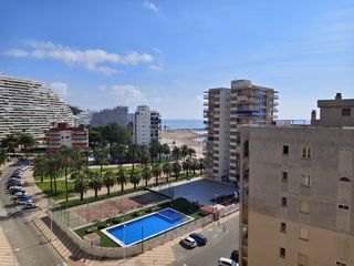 Apartament a Racó. Playa del racó 2ª línea vistas al mar y a la montaña piscina ten