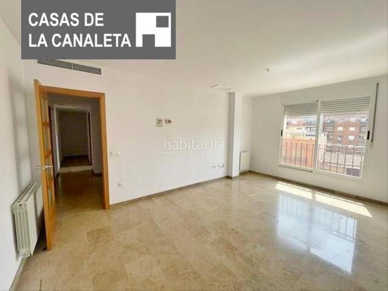 Foto b5aa46e4-ee23-4c85-936a-12e787421787. Piso vivienda con garaje muy exclusiva, de lujo! junto al lago del parque cabecera en Mislata