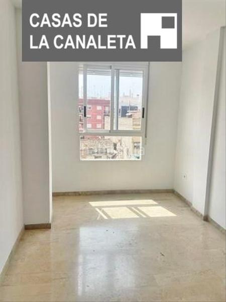 Foto ba559154-c3c1-41a2-9fe7-95cd5a6326bd. Piso vivienda con garaje muy exclusiva, de lujo! junto al lago del parque cabecera en Mislata