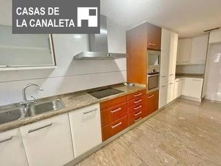 Location Appartement à La Constitución-Canaleta. Piso vacío totalmente cerca del parque de canaleta