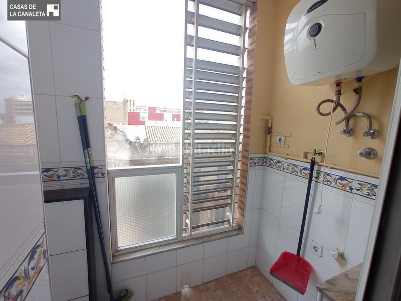 Foto 49620d5e-54bf-48cb-9886-48f7dd516202. Affitto appartamento con parcheggio in La Constitución-Canaleta Mislata