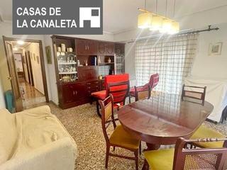 Appartement à La Constitución-Canaleta. Buen piso, luminoso, exterior buena zona