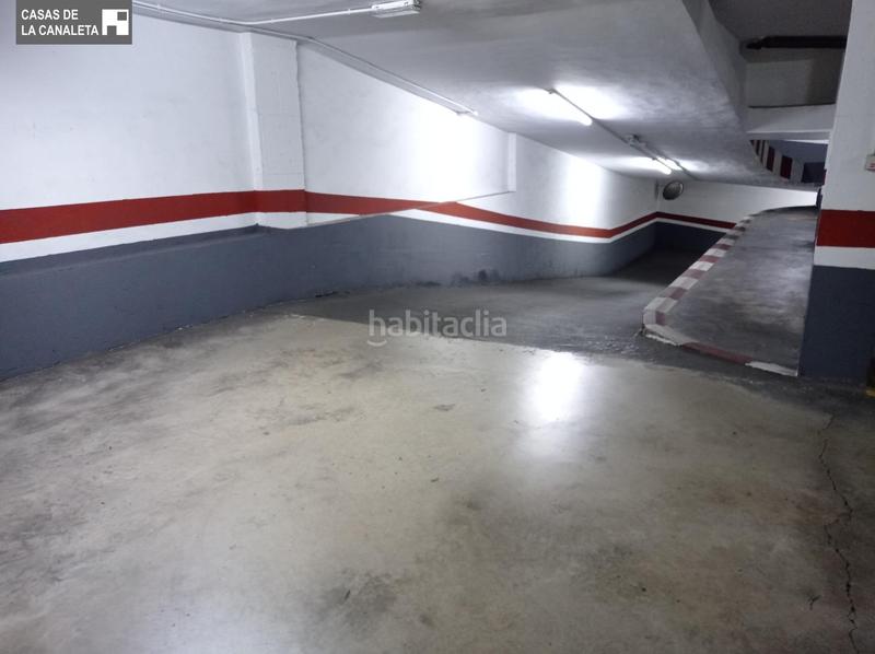 Foto 61733f22-b920-44fb-8705-fca60ff9cf05. Parking voiture dans La Constitución-Canaleta Mislata