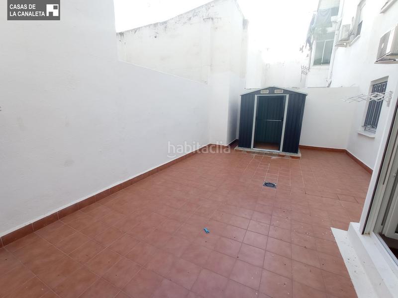 Foto fcb27c09-f063-47da-8600-ea6346f2b24e. Planta baja vivienda al lado del hospital militar en Mislata