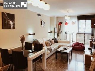 Appartement à La Constitución-Canaleta. Excelente piso con garaje