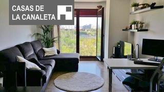 Miete Etagenwohnung in La Constitución-Canaleta. Estudio con garaje en alquiler en parque de cabecera