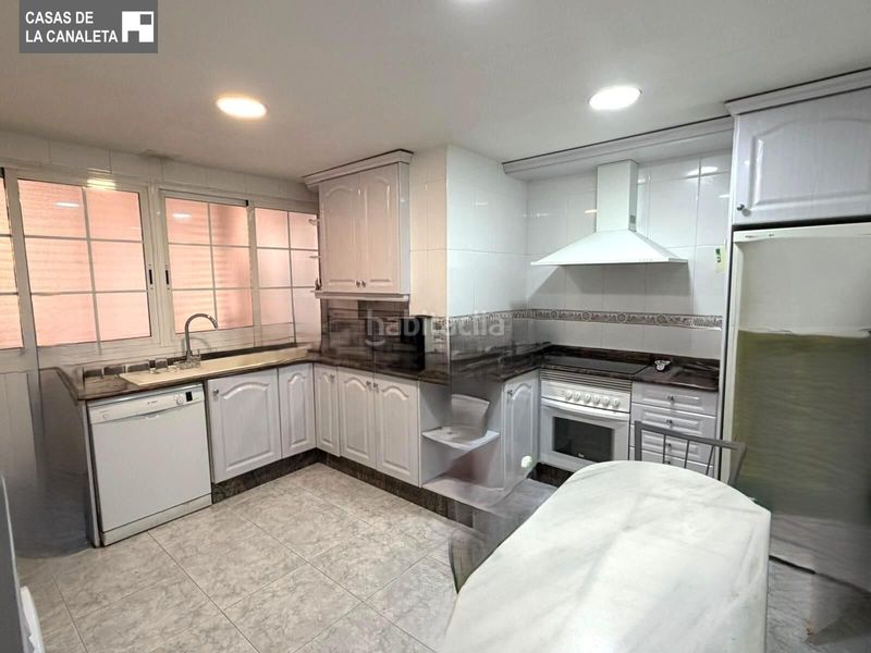 Foto 20f2cd10-a8f1-4984-8f8d-ece7a155e66d. Flat with parking in Cardenal Benlloch Mislata