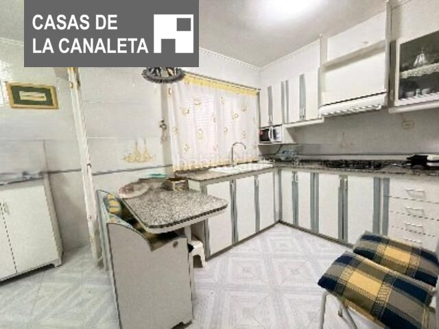 Foto 71f27915-42d8-4296-aaa0-d8a1a43f5b5f. Pis a La Constitución-Canaleta Mislata