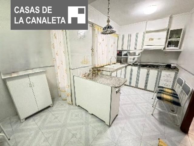 Foto cf3c59c7-b531-4ebe-9c3c-cb635ad9a284. Pis a La Constitución-Canaleta Mislata
