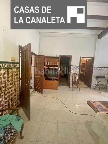 Foto b46f107c-7c6d-4574-9475-cd6b5254015e. Planta baixa amb aparcament a La Constitución-Canaleta Mislata