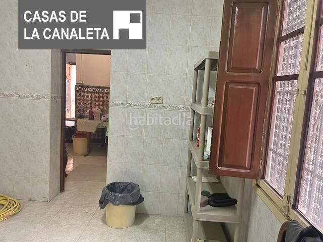 Foto d82a70df-86e6-4c25-97df-f6cb7014d9a2. Planta baixa amb aparcament a La Constitución-Canaleta Mislata