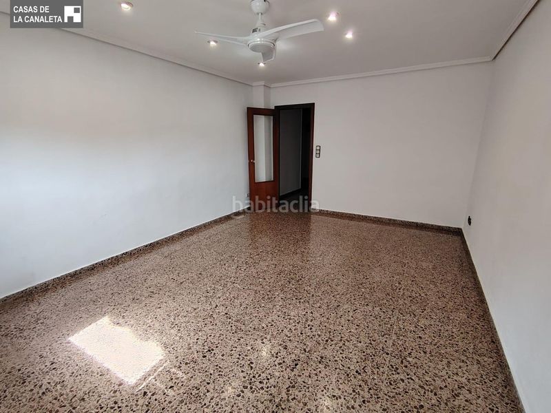 Piso excelente vivienda de 4 hab., 2 baños, 4º con ascensor próximo a palacio de congresos en Valencia - Imagen 3