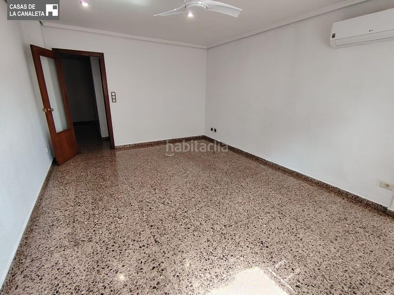 Piso excelente vivienda de 4 hab., 2 baños, 4º con ascensor próximo a palacio de congresos en Valencia - Imagen 6