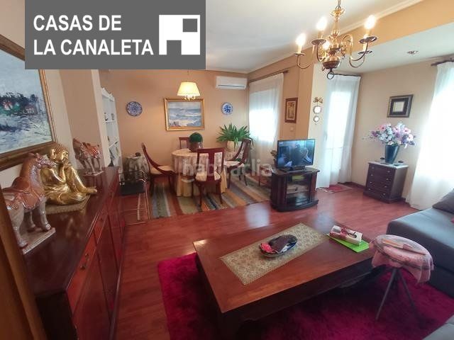 Foto 58d7b1db-d99b-4c1c-8465-cb0900f88996. Flat in La Constitución-Canaleta Mislata